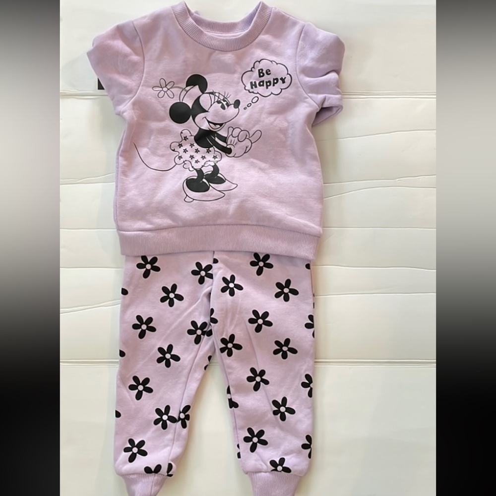 Minnie Mouse Baby Sweatsuit 9-12 months